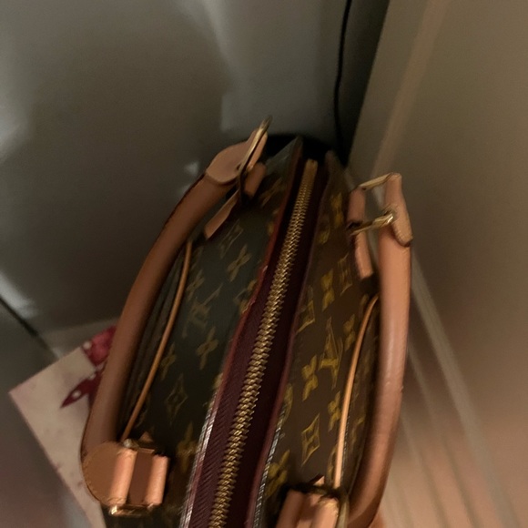 LOUIS VUITTON - Ellipse MM Bag for Sale *real* LV DUST BAG INCLUDED πΌ - Picture 5 of 17